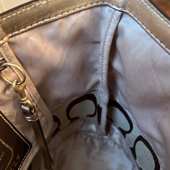 PRICE DROP: *make offer* Classic COACH purse w/ gold trim & duster - Picture 12 of 14